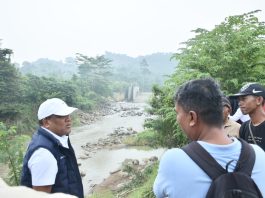 Bupati Bireuen Tinjau Tanggul Jebol di Pante Karya, Kerahkan Empat Ekskavator untuk Penanganan