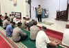 Kapolres Bireuen Subuh Keliling di Masjid Baitul Izzah, Ajak Masyarakat Cegah Narkoba, Bullying dan Hindari Judol