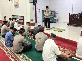 Kapolres Bireuen Subuh Keliling di Masjid Baitul Izzah, Ajak Masyarakat Cegah Narkoba, Bullying dan Hindari Judol