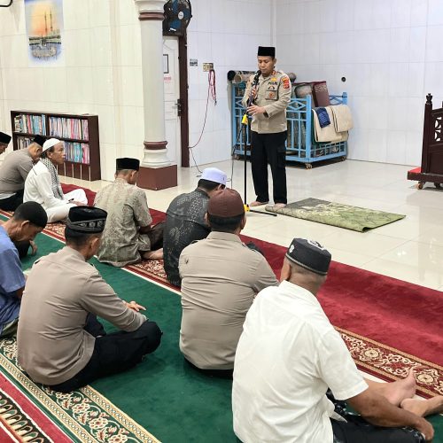 Kapolres Bireuen Subuh Keliling di Masjid Baitul Izzah, Ajak Masyarakat Cegah Narkoba, Bullying dan Hindari Judol