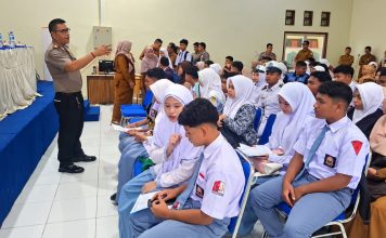 Polres Bireuen Edukasi Bahaya Judi Daring dan Penipuan Digital kepada Pelajar