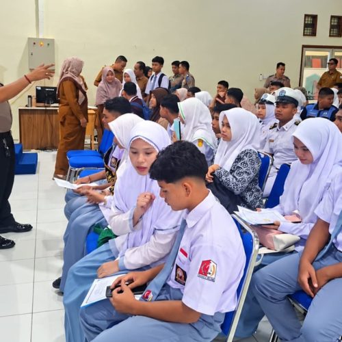 Polres Bireuen Edukasi Bahaya Judi Daring dan Penipuan Digital kepada Pelajar
