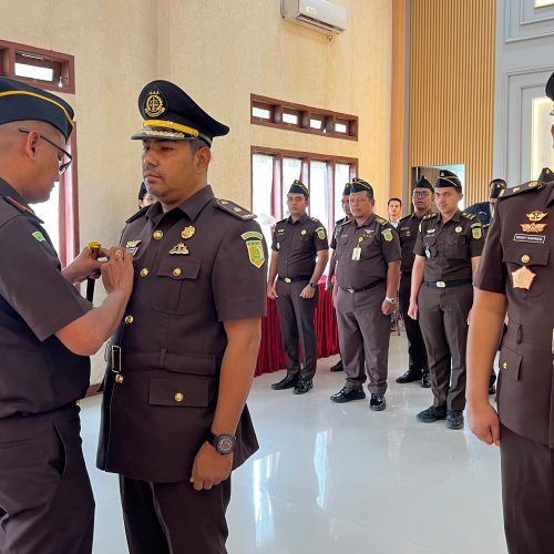 Gantikan Wendy Yuhfrizal, Kajari Bireuen Lantik Al Muhajir sebagai Kasi Intel