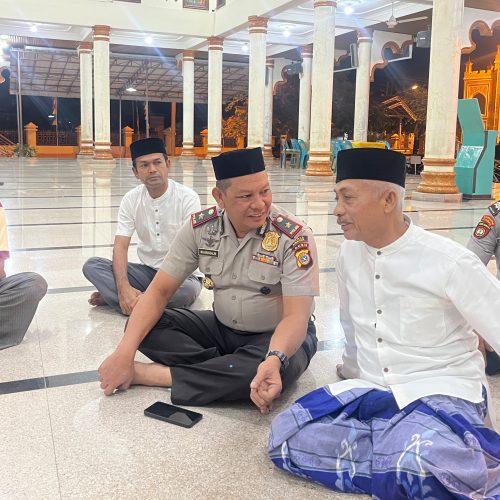 Wakapolres Bireuen Subuh Keliling di Masjid Ridha Jeumpa, Ajak Jamaah Sinergi Bersama Polisi Berantas Narkotika