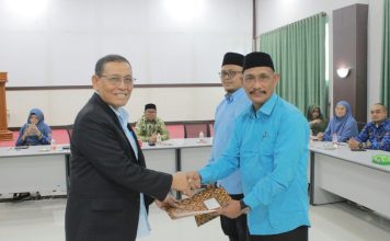 Jalaluddin Mantan Pj. Bupati Bireuen Kini Jabat Wakil Rektor III UNIKI