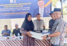 Bantu UMKM Berkembang, Yah Fud Salurkan Peralatan Usaha untuk 20 Wirausaha Pemula di Bireuen