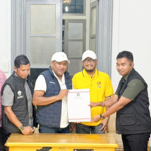 Tindak Lanjuti Usulan Bupati Mukhlis, Kemendagri Serahkan Lima Ekskavator untuk Penanganan Banjir di Bireuen