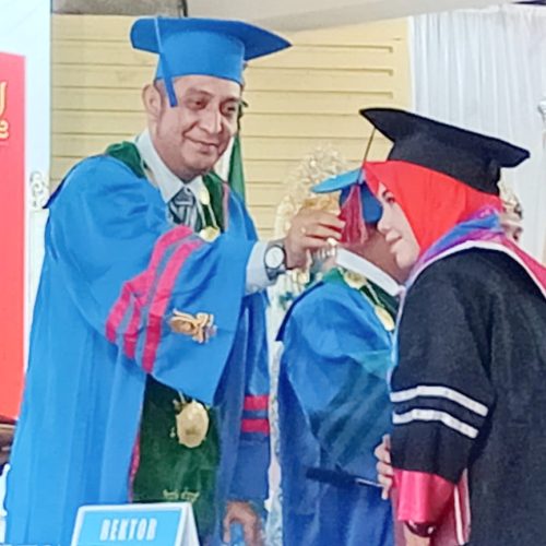 UIA Wisuda 227 Sarjana dan Magister, 32 Lulusan Raih Predikat Cum Laude